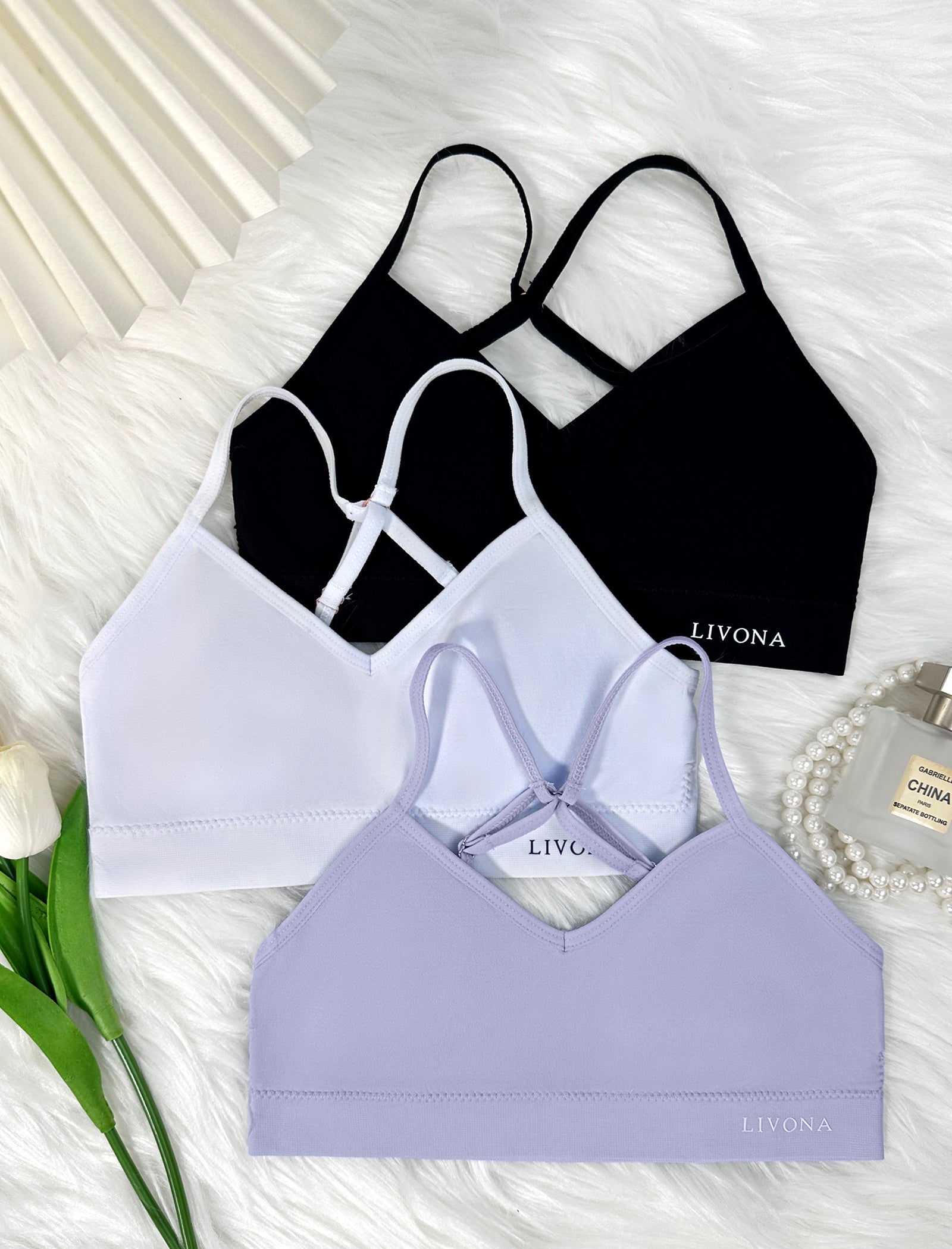 Livona Racerback Training Bra for Girls- 3 Pack Seamless Sports Bra, Padded Everyday Bra Bralette,Crop Cami Tank Top (6-14)